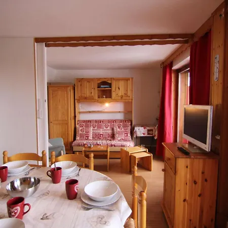 2 Pieces Aux Saisies - Rez-de-chaussee, Balcon, 6 Pers. - Commerces A Proximite - Fr-1-594-68 Apartment